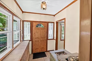 1513 Woodvale Dr, Madison, WI 53716 - Photo 2