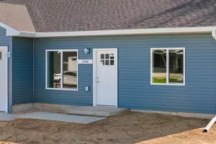 2442 Russell Ct, Reedsburg, WI 53959 - Photo 4