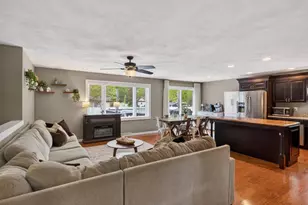 675 Grace St, Verona, WI 53593 - Photo 4