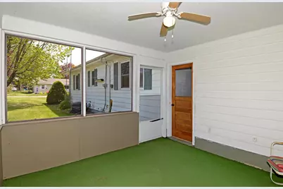201 Locust Court, Portage, WI 53901 - Photo 12