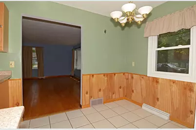 201 Locust Court, Portage, WI 53901 - Photo 10