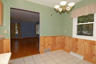 201 Locust Ct, Portage, WI 53901 - Photo 10