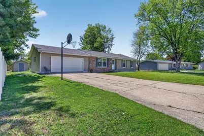 638 Chartier Street, Janesville, WI 53546 - Photo 2