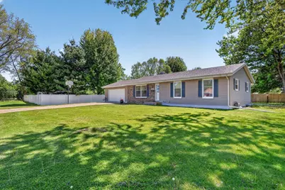 638 Chartier Street, Janesville, WI 53546 - Photo 4