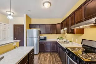 5192 Sassafras Dr, Fitchburg, WI 53711 - Photo 8