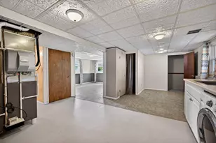 2107 W 4th Ave, Monroe, WI 53566 - Photo 36