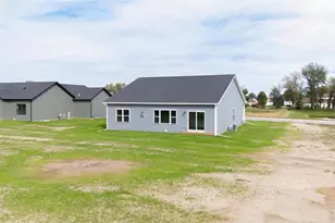 405 Ridge Ct, Orfordville, WI 53576 - Photo 6