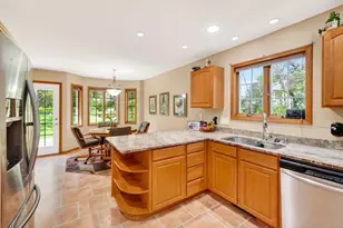 W7183 Breneman Rd, Pardeeville, WI 53954 - Photo 6