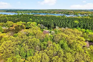 W7183 Breneman Rd, Pardeeville, WI 53954 - Photo 58