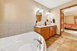W7183 Breneman Rd, Pardeeville, WI 53954 - Photo 12