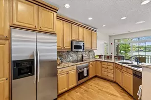 414 Hiawatha Dr, Wisconsin Dells, WI 53965 - Photo 6