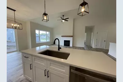 411 Ridge Court, Orfordville, WI 53576 - Photo 4