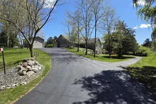 7247 W Breneman Rd, Pardeeville, WI 53954 - Photo 2