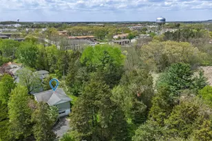 719 Silver Lake Dr, Portage, WI 53901 - Photo 2