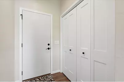 588 Stonewood Court, Janesville, WI 53536 - Photo 6