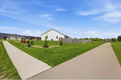 588 Stonewood Court, Janesville, WI 53536 - Photo 38