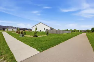 588 Stonewood Ct, Janesville, WI 53536 - Photo 38