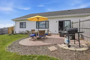 588 Stonewood Ct, Janesville, WI 53536 - Photo 34