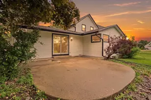 312 S Vine St, Belleville, WI 53508 - Photo 2