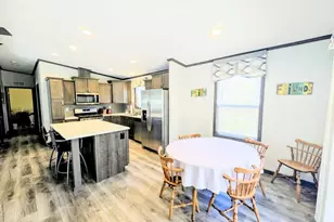 385 Ember Ct, Oxford, WI 53965 - Photo 4