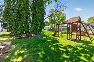 415 N High St, Randolph, WI 53956 - Photo 6