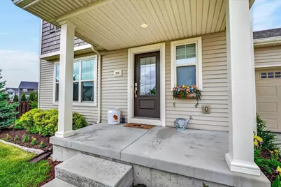 876 Remington Way, Sun Prairie, WI 53590 - Photo 8