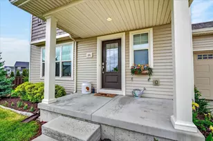 876 Remington Way, Sun Prairie, WI 53590 - Photo 8
