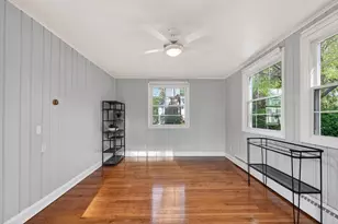 131 Kensington Dr, Madison, WI 53704 - Photo 10