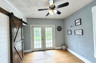 318 N 3rd St, Fort Atkinson, WI 53538 - Photo 22
