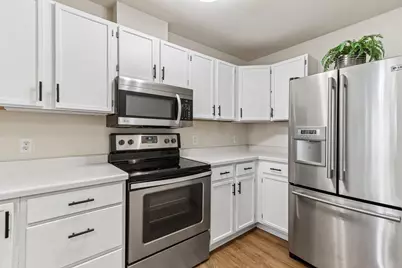 301 Harbour Town Drive #432, Madison, WI 53717 - Photo 10