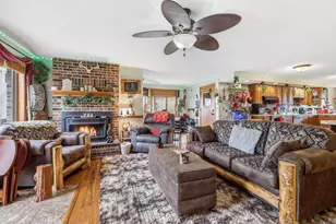 9096 E Stagecoach Trail, Warren, IL 61087 - Photo 2
