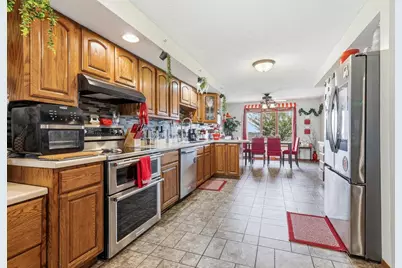 9096 E Stagecoach Trail, Warren, IL 61087 - Photo 8