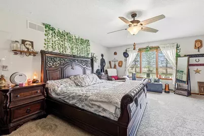 9096 E Stagecoach Trail, Warren, IL 61087 - Photo 12