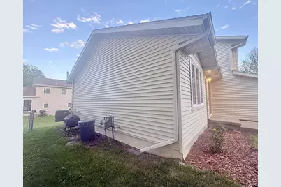 2421 Renaissance Drive, Fitchburg, WI 53711 - Photo 16