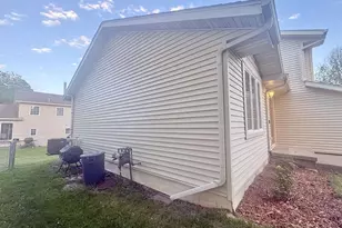 2421 Renaissance Dr, Fitchburg, WI 53711 - Photo 16