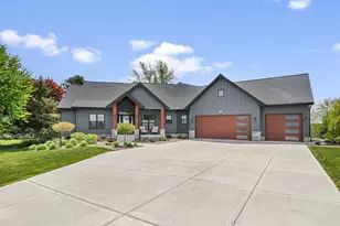 6612 Florance Ruth Ln, Sun Prairie, WI 53590 - Photo 2