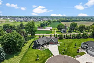 6612 Florance Ruth Ln, Sun Prairie, WI 53590 - Photo 38
