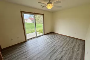 29 Garrison Dr, Janesville, WI 53536 - Photo 12