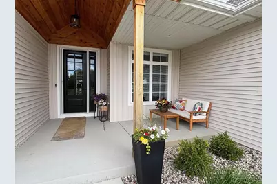 4515 Huntington Avenue, Janesville, WI 53546 - Photo 6