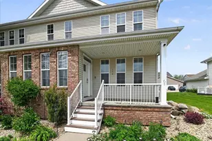 5220 Sassafrass Dr, Fitchburg, WI 53711 - Photo 4