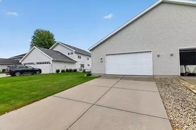 5220 Sassafrass Drive #1, Fitchburg, WI 53711 - Photo 10