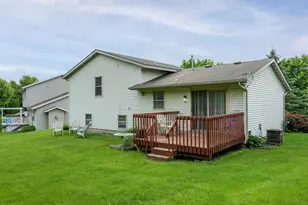 5830 Oxbow Bend, Madison, WI 53716 - Photo 4