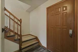 6002 Lynbrook Ln, Madison, WI 53719 - Photo 8