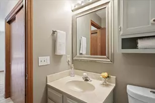 6002 Lynbrook Ln, Madison, WI 53719 - Photo 26