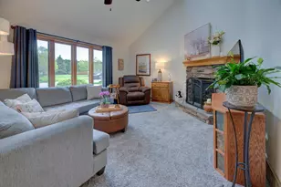 3517 Kingsbridge Dr, Janesville, WI 53546 - Photo 2