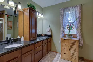 3517 Kingsbridge Dr, Janesville, WI 53546 - Photo 12
