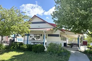 718 Main St, Jefferson, WI 53549 - Photo 1