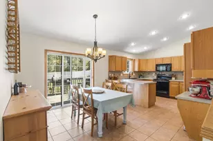 N7579 Pine Ridge Cir, Portage, WI 53901 - Photo 4
