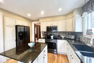 322 W 3rd St, Beaver Dam, WI 53916 - Photo 4