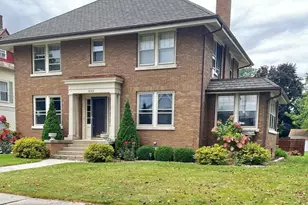 322 W 3rd St, Beaver Dam, WI 53916 - Photo 2